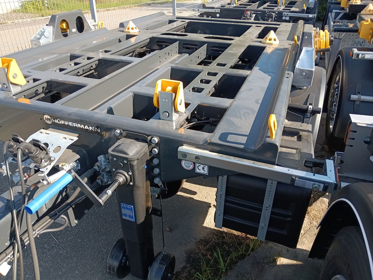 Hüffermann 2-A-MINI-CARRIER SAFETYFIX VERZINKT NEU TOP-PREI - Reboque ampliroll/ Multibenne: foto 4 Hüffermann 2-A-MINI-CARRIER SAFETYFIX VERZINKT NEU TOP-PREI - Reboque ampliroll/ Multibenne: foto 4