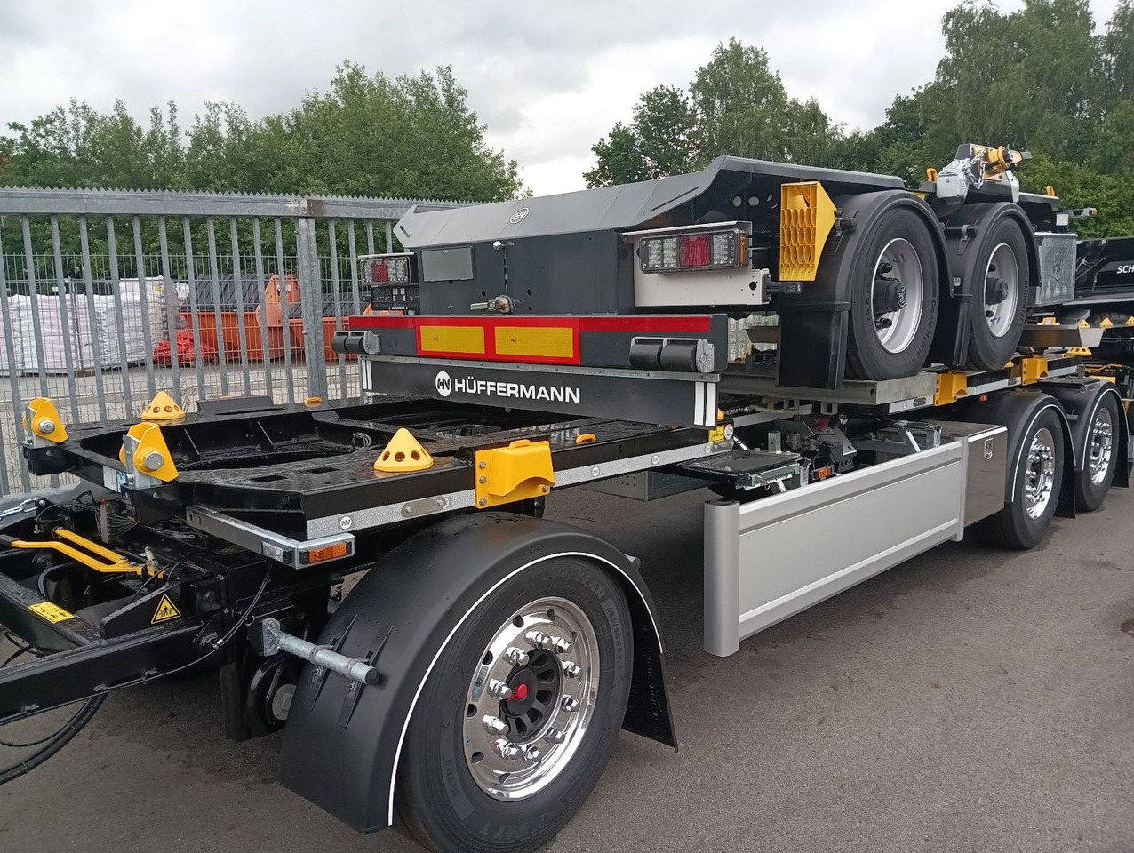 Hüffermann 3-A VARIO-CARRIER SAF NEU VERZINKT LiftAlufelgen - Reboque ampliroll/ Multibenne: foto 2 Hüffermann 3-A VARIO-CARRIER SAF NEU VERZINKT LiftAlufelgen - Reboque ampliroll/ Multibenne: foto 2