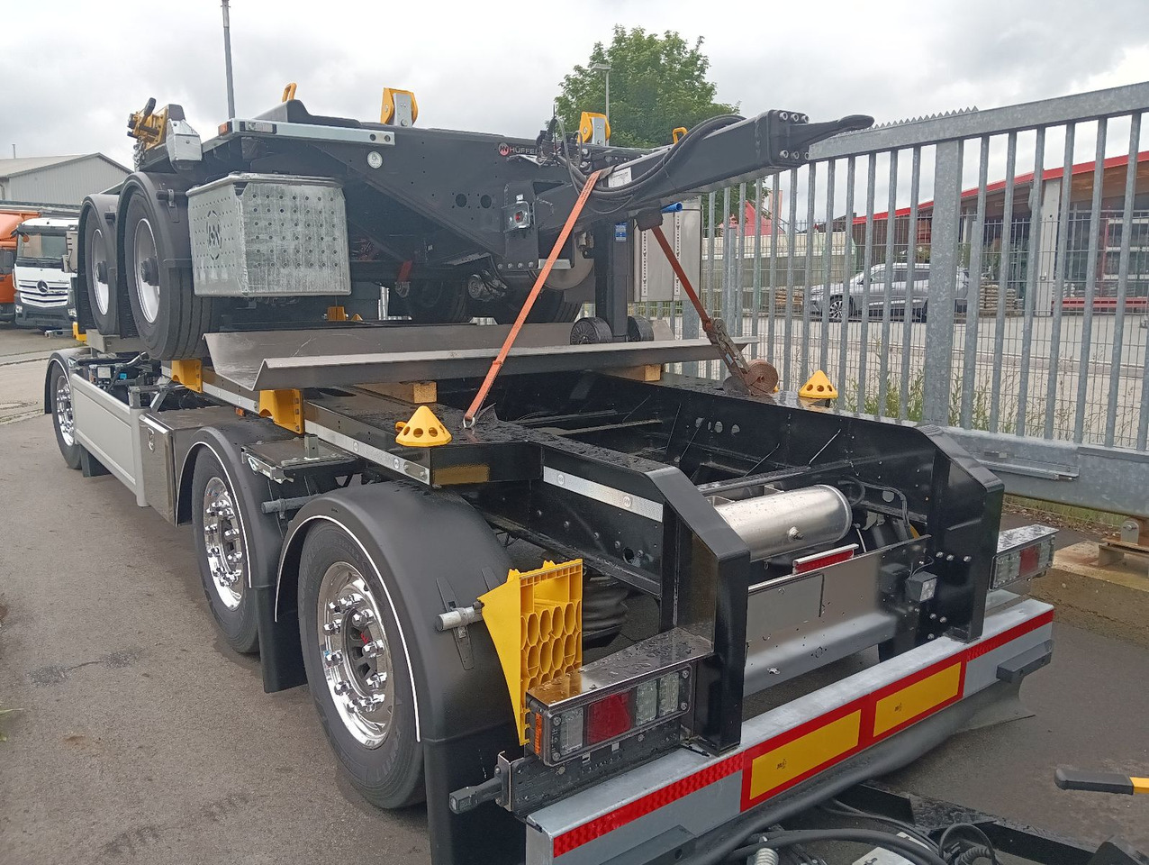 Hüffermann 3-A VARIO-CARRIER SAF NEU VERZINKT LiftAlufelgen - Reboque ampliroll/ Multibenne: foto 4 Hüffermann 3-A VARIO-CARRIER SAF NEU VERZINKT LiftAlufelgen - Reboque ampliroll/ Multibenne: foto 4