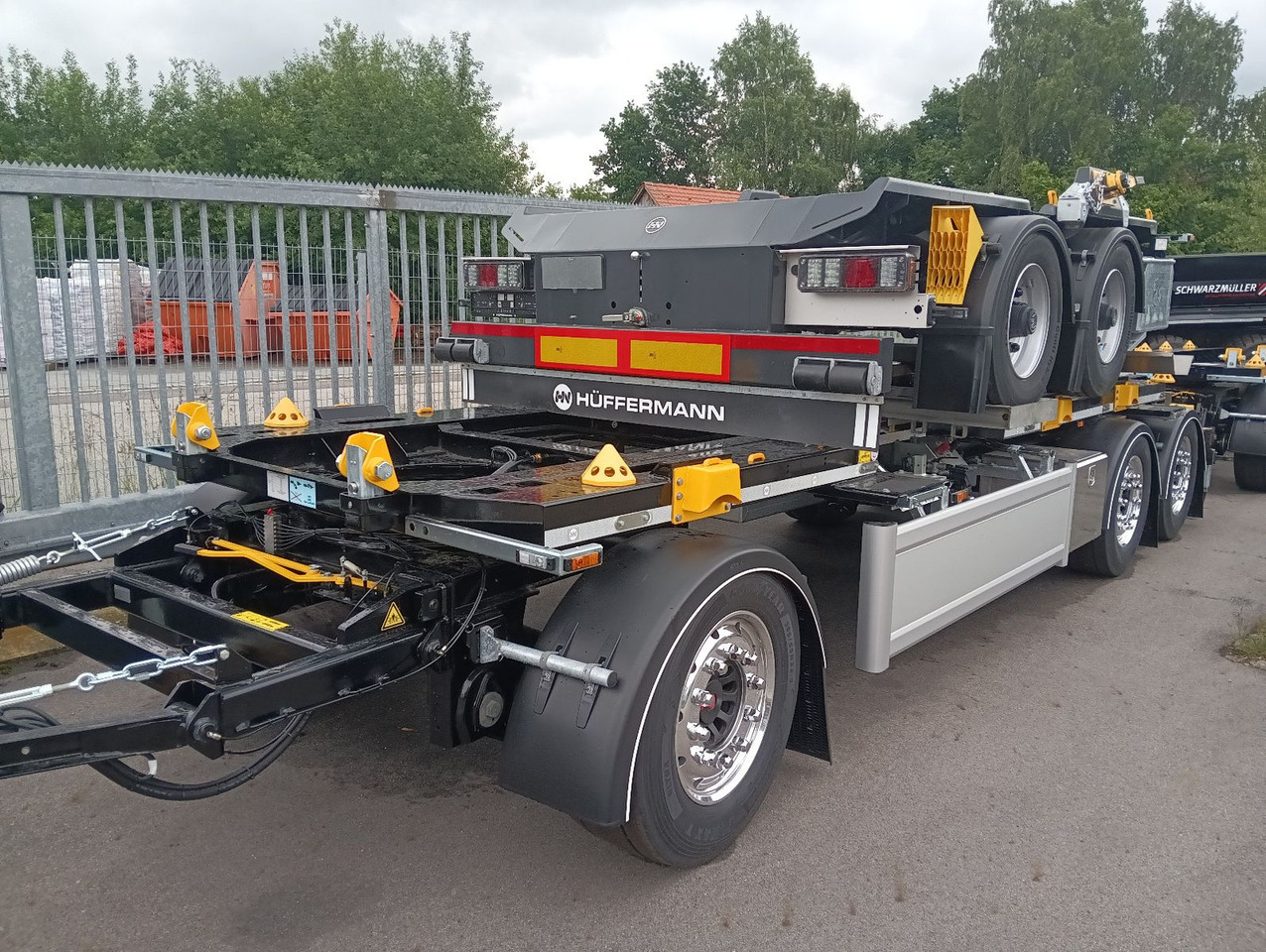 Hüffermann 3-A VARIO-CARRIER SAF NEU VERZINKT LiftAlufelgen - Reboque ampliroll/ Multibenne: foto 1 Hüffermann 3-A VARIO-CARRIER SAF NEU VERZINKT LiftAlufelgen - Reboque ampliroll/ Multibenne: foto 1