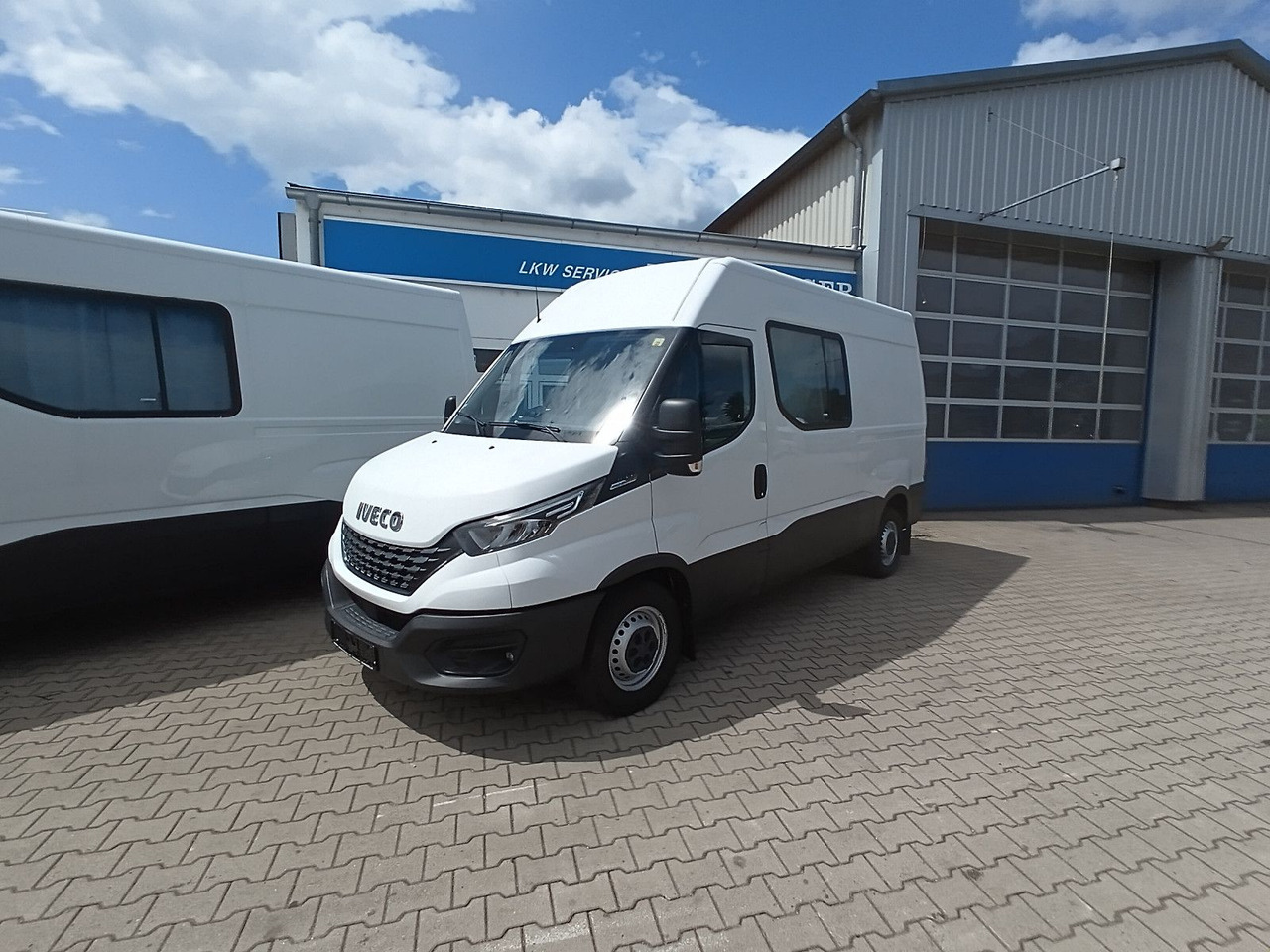 Furgão Iveco Daily Kasten HKa 35S21 V WB3520 AHK, Standheizun: foto 20