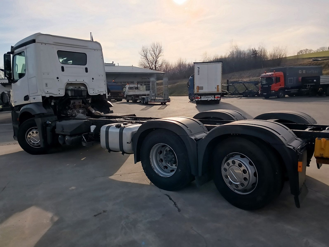 Camião chassi Mercedes-Benz 2545 6x2 Lenk/Lift MEILLER RK2070 Luft/Luft: foto 17