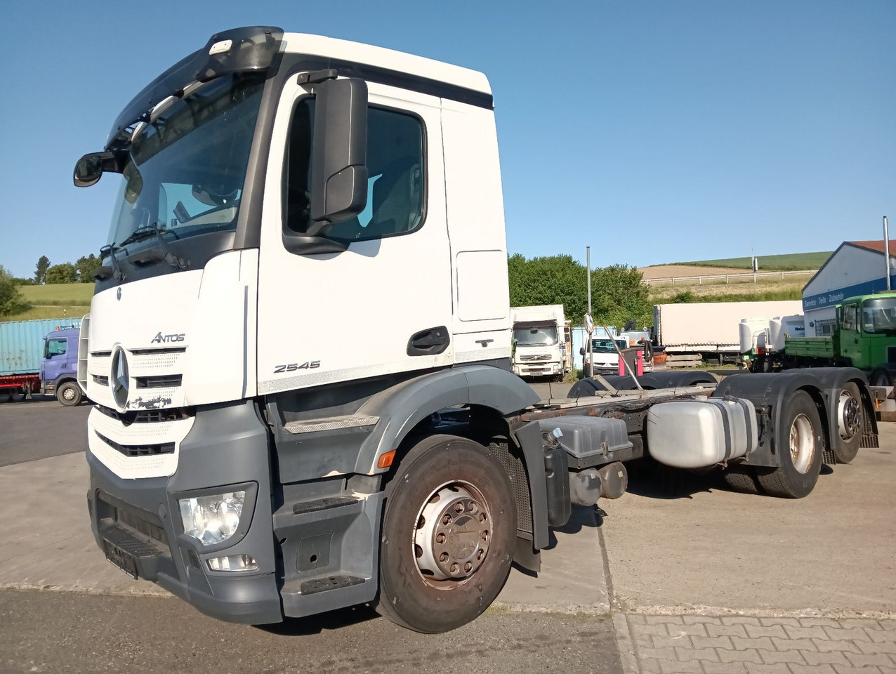 Camião chassi Mercedes-Benz 2545 6x2 Lenk/Lift MEILLER RK2070 Luft/Luft: foto 15