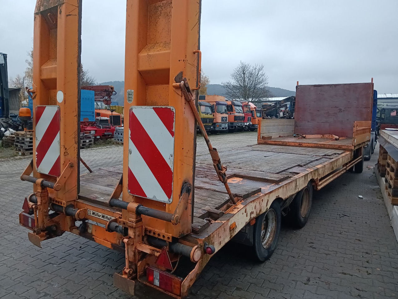 Müller-Mitteltal T 3 9,55m 0,90m Rampen, Bordwand vorne ABS SAF - Reboque baixa: foto 3 Müller-Mitteltal T 3 9,55m 0,90m Rampen, Bordwand vorne ABS SAF - Reboque baixa: foto 3