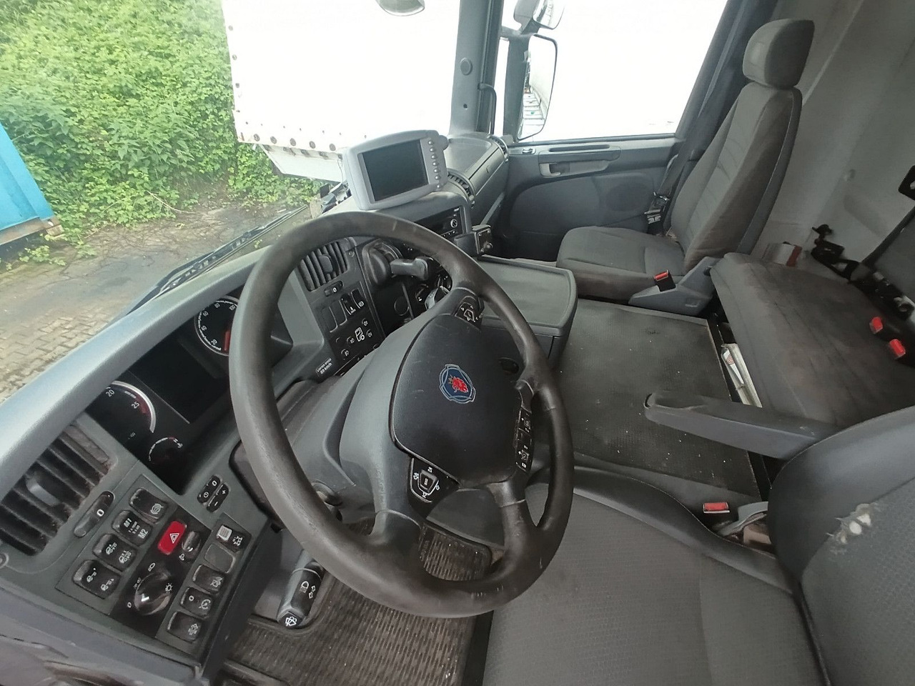 Scania G360 6x2 RETARDER FAUN ROTOPRESS 521L Zöller 230 - Caminhão de lixo: foto 5 Scania G360 6x2 RETARDER FAUN ROTOPRESS 521L Zöller 230 - Caminhão de lixo: foto 5