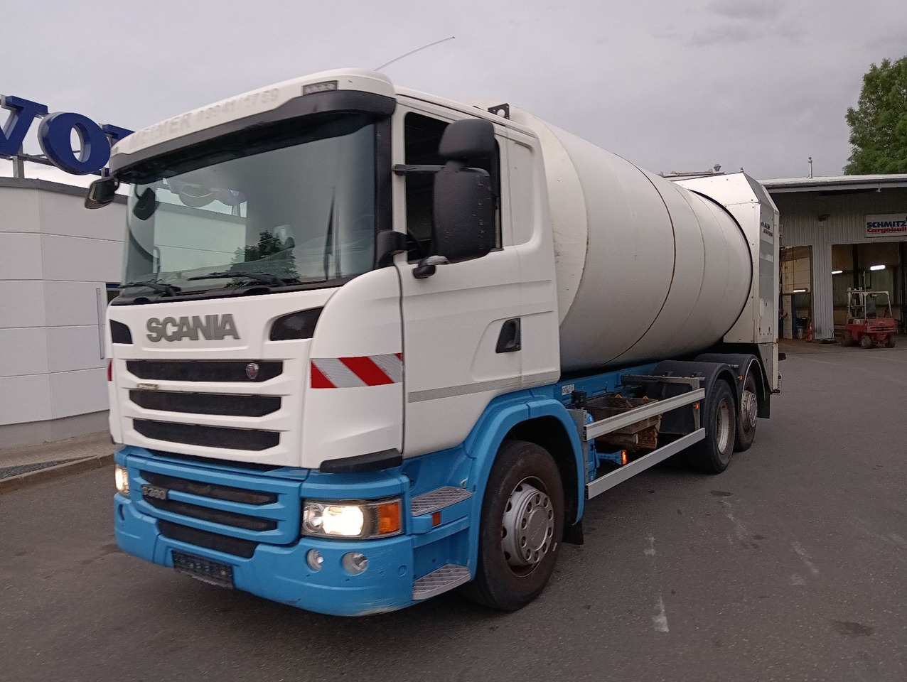 Scania G360 6x2 RETARDER FAUN ROTOPRESS 521L Zöller 230 - Caminhão de lixo: foto 3 Scania G360 6x2 RETARDER FAUN ROTOPRESS 521L Zöller 230 - Caminhão de lixo: foto 3