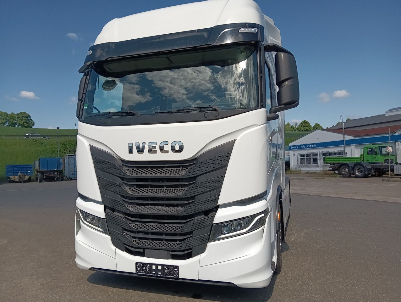 Iveco S-WAY AS440 P490 INTARDERSpoilerStandklima 2xTan - Tractor: foto 5 Iveco S-WAY AS440 P490 INTARDERSpoilerStandklima 2xTan - Tractor: foto 5
