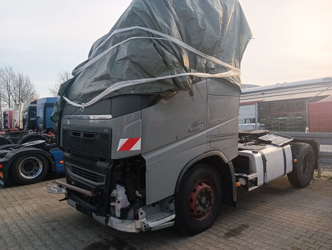 Volvo FH 500 Globe CRAWLER Hydr.,Luft/Luft Motor läuft - Tractor: foto 5 Volvo FH 500 Globe CRAWLER Hydr.,Luft/Luft Motor läuft - Tractor: foto 5
