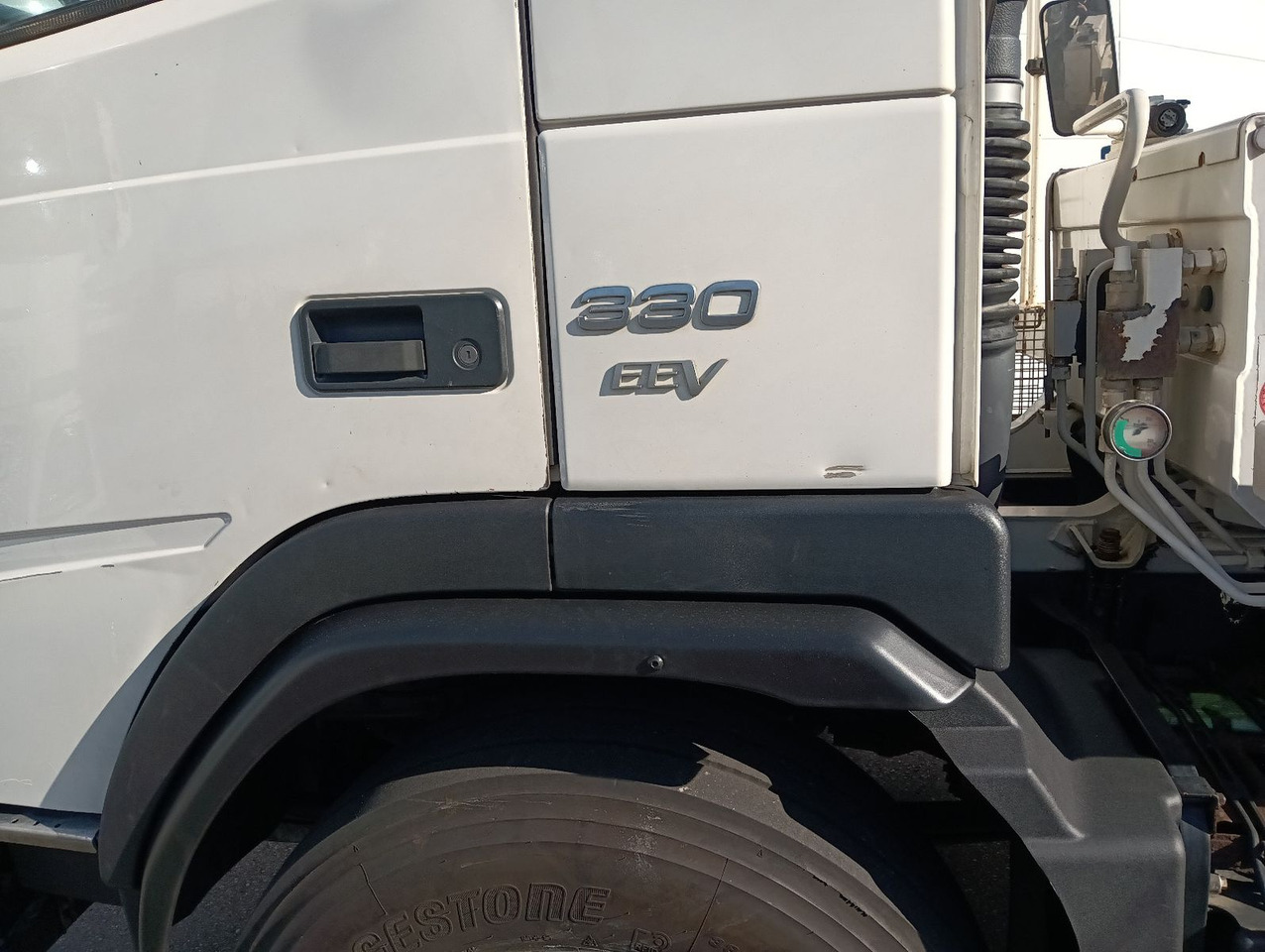 Volvo FMX 330 4x2 MEILLER TAK10 VOLVO Service TOP! EEV - Camião basculante: foto 4 Volvo FMX 330 4x2 MEILLER TAK10 VOLVO Service TOP! EEV - Camião basculante: foto 4