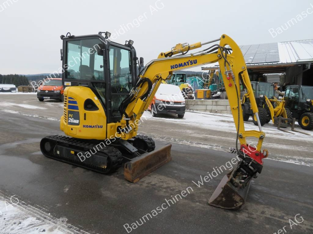 Komatsu PC 26 MR-5 - Mini escavadeira: foto 1 Komatsu PC 26 MR-5 - Mini escavadeira: foto 1