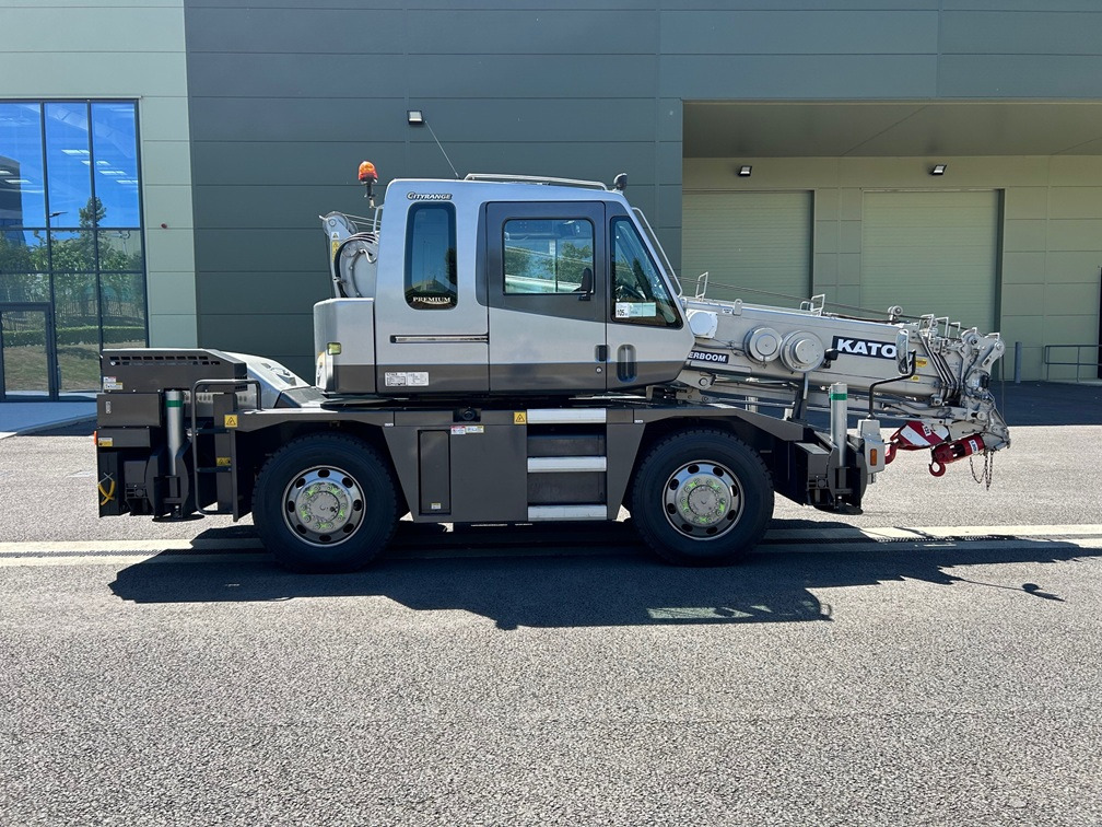 KATO 13 Ton City Crane with Only 6,822kms and 1,362 hours from New - Grua todo o terreno: foto 4 KATO 13 Ton City Crane with Only 6,822kms and 1,362 hours from New - Grua todo o terreno: foto 4