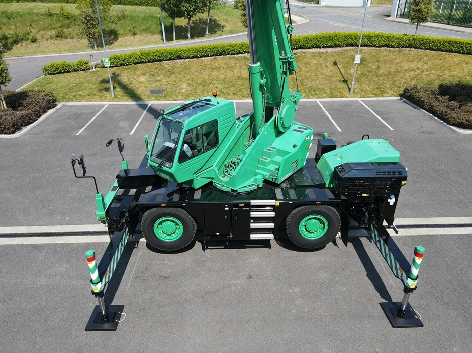 KATO CR250RV - 25 Ton City Crane - New Condition - Grua móvel: foto 3 KATO CR250RV - 25 Ton City Crane - New Condition - Grua móvel: foto 3