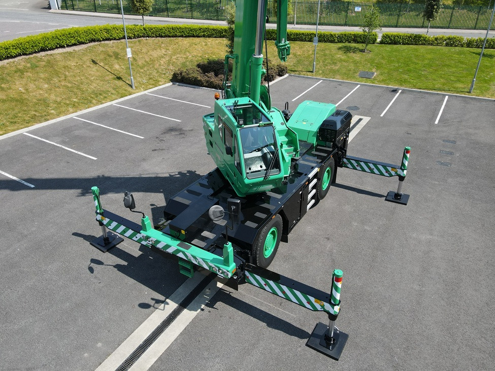KATO CR250RV - 25 Ton City Crane - New Condition - Grua móvel: foto 2 KATO CR250RV - 25 Ton City Crane - New Condition - Grua móvel: foto 2