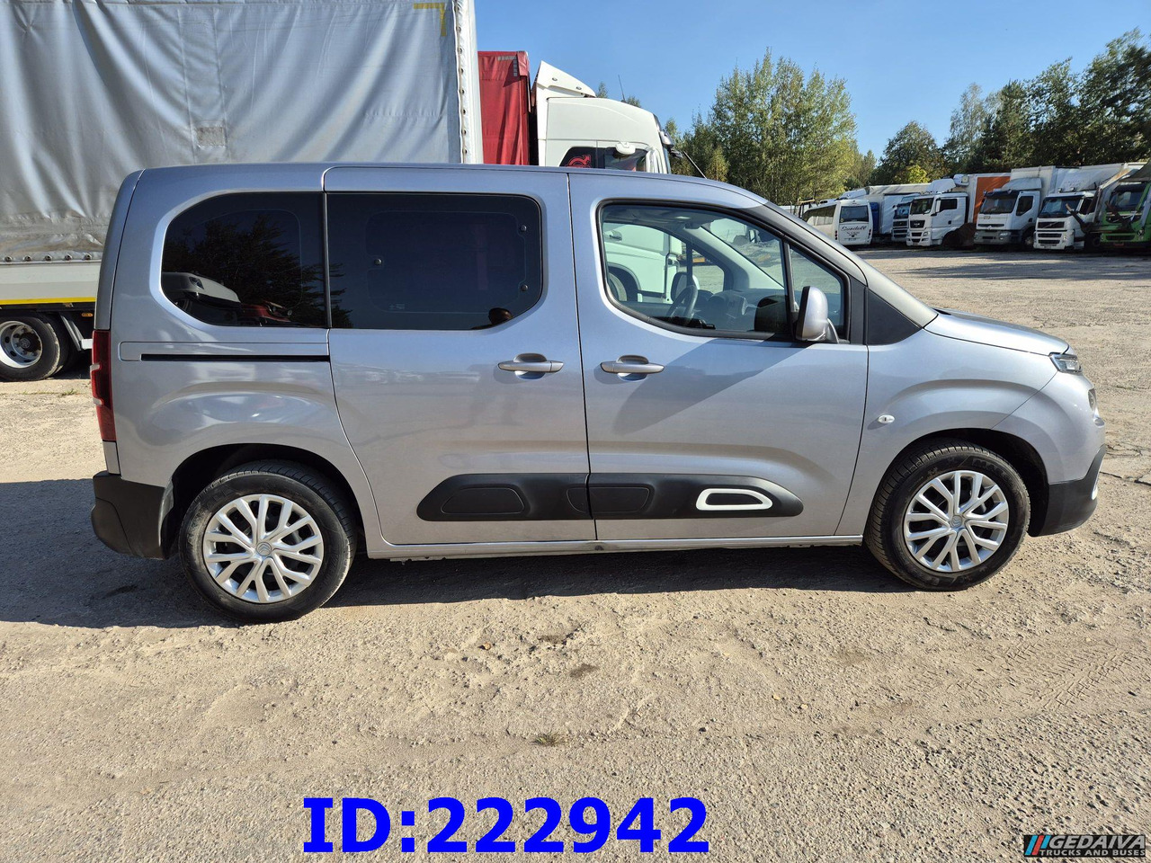 CITROEN Berlingo - Automóvel: foto 5 CITROEN Berlingo - Automóvel: foto 5