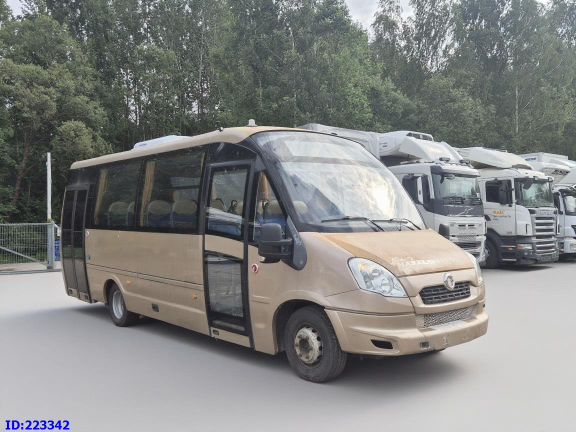 IVECO Rosero Euro5 34-Place (Gearbox defekt) - Autocarro: foto 1 IVECO Rosero Euro5 34-Place (Gearbox defekt) - Autocarro: foto 1