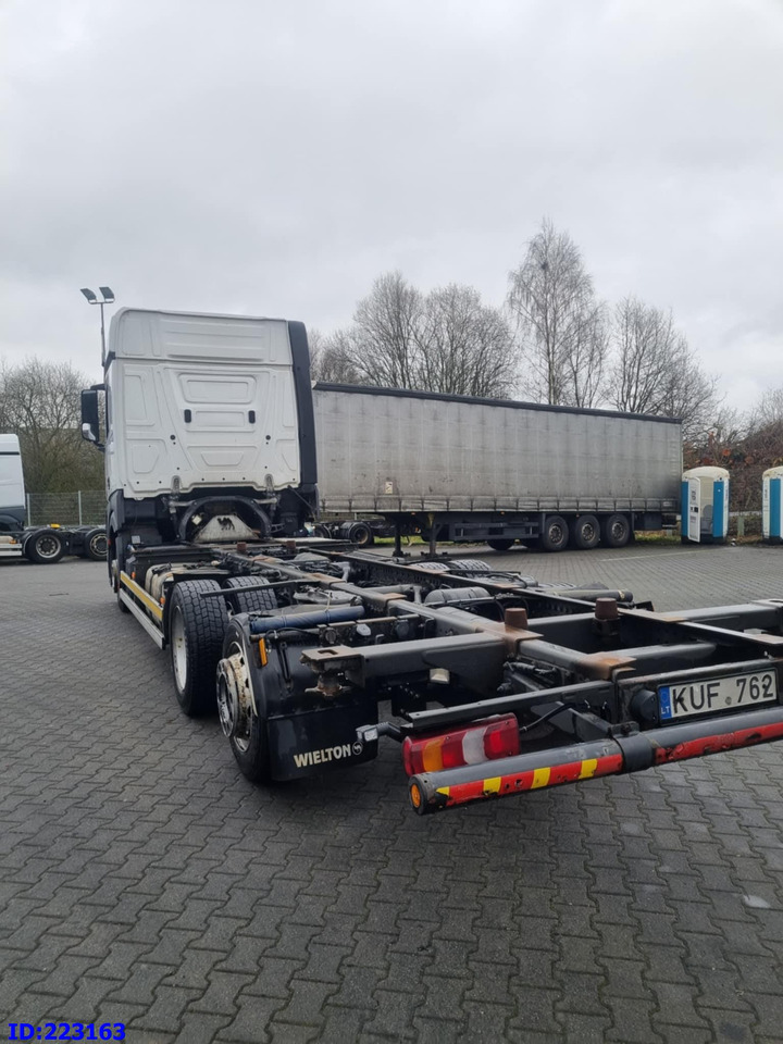 MERCEDES-BENZ Actros 2542 BDF 6x2 Euro6 - Camião chassi: foto 4 MERCEDES-BENZ Actros 2542 BDF 6x2 Euro6 - Camião chassi: foto 4