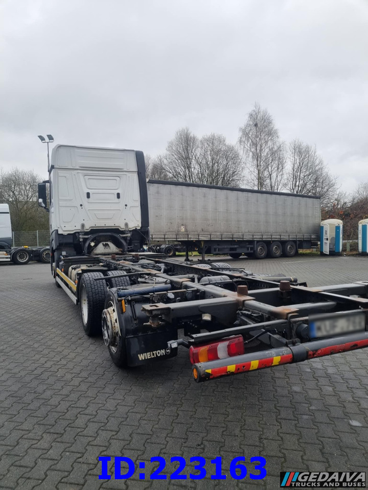 MERCEDES-BENZ Actros 2542 BDF 6x2 Euro6 - Camião chassi: foto 4 MERCEDES-BENZ Actros 2542 BDF 6x2 Euro6 - Camião chassi: foto 4