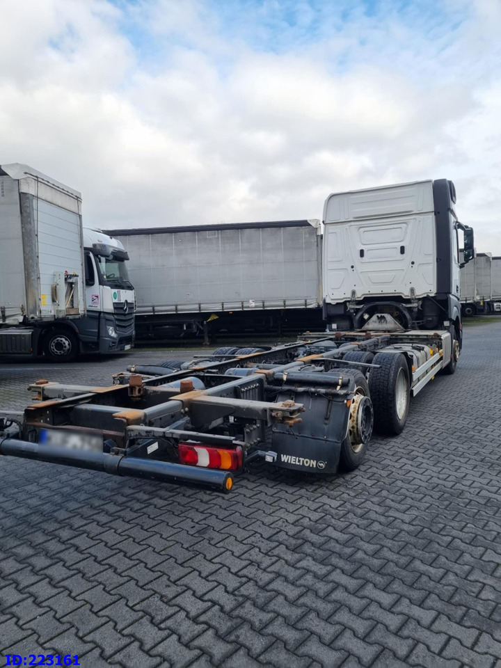 MERCEDES-BENZ Actros 2542 BDF 6x2 Euro6 - Camião chassi: foto 4 MERCEDES-BENZ Actros 2542 BDF 6x2 Euro6 - Camião chassi: foto 4