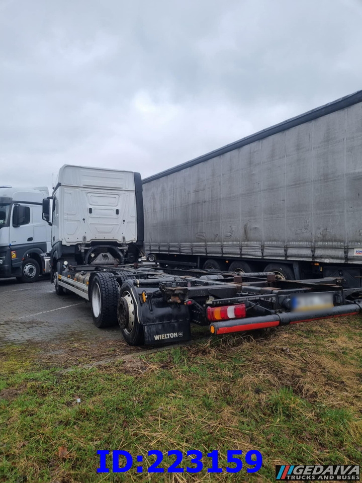MERCEDES-BENZ Actros 2542 BDF 6x2 Euro6 - Camião chassi: foto 4 MERCEDES-BENZ Actros 2542 BDF 6x2 Euro6 - Camião chassi: foto 4