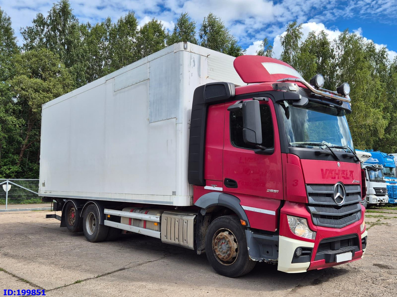 MERCEDES-BENZ Actros 2551 6x2 Euro5 - Camião furgão: foto 4 MERCEDES-BENZ Actros 2551 6x2 Euro5 - Camião furgão: foto 4