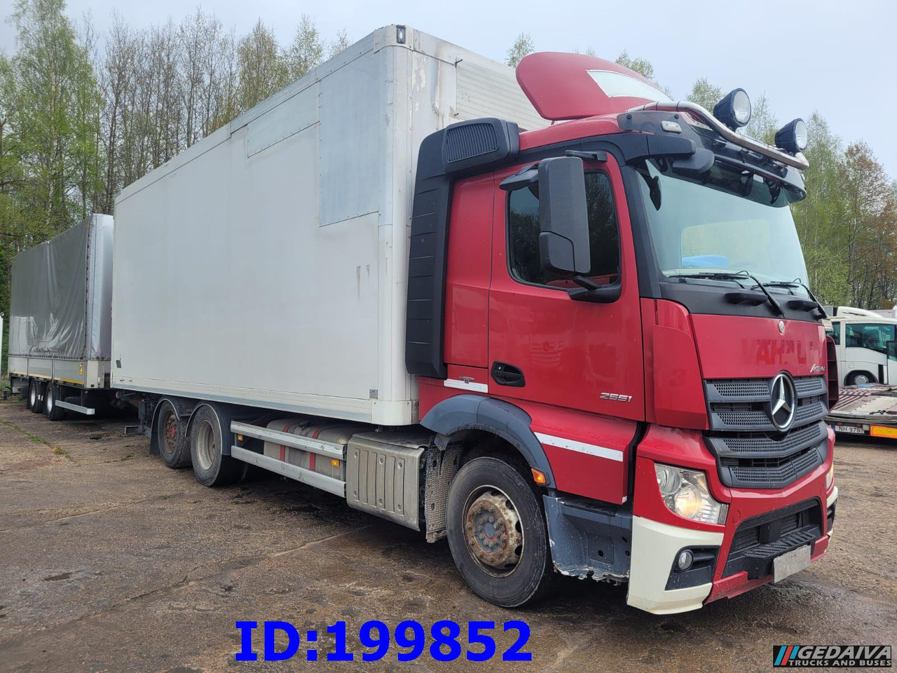 MERCEDES-BENZ Actros 2551 6x2 Euro5 + tilt trailer - Camião furgão: foto 1 MERCEDES-BENZ Actros 2551 6x2 Euro5 + tilt trailer - Camião furgão: foto 1