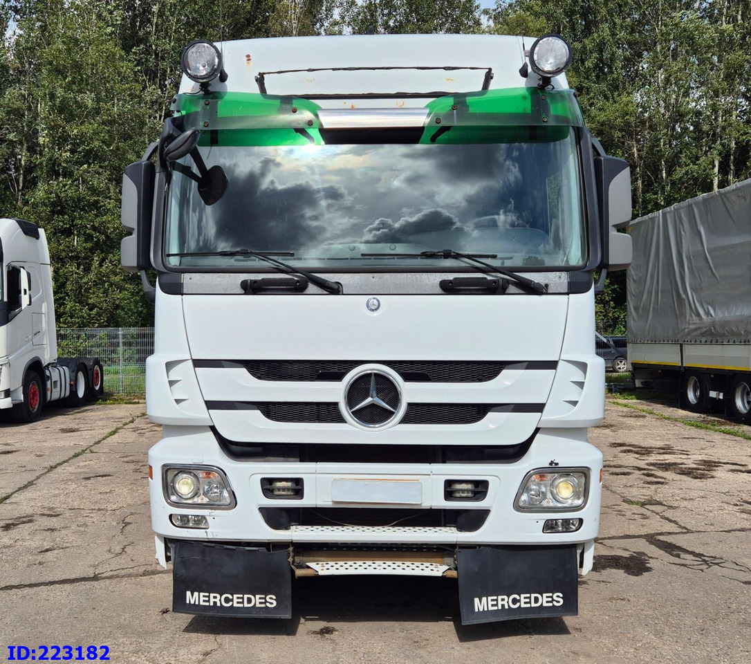 MERCEDES-BENZ Actros 2551 8x2 V8 Retarder - Camião polibenne: foto 2 MERCEDES-BENZ Actros 2551 8x2 V8 Retarder - Camião polibenne: foto 2