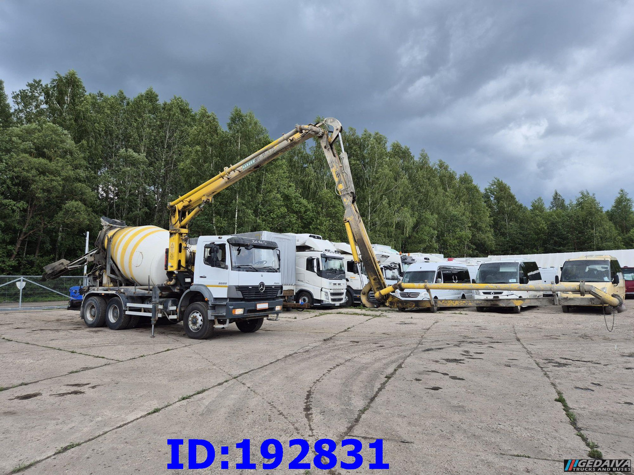 MERCEDES-BENZ Atego 2628 6x4 Schwing 17m 9m3 - Autobomba de betão: foto 4 MERCEDES-BENZ Atego 2628 6x4 Schwing 17m 9m3 - Autobomba de betão: foto 4