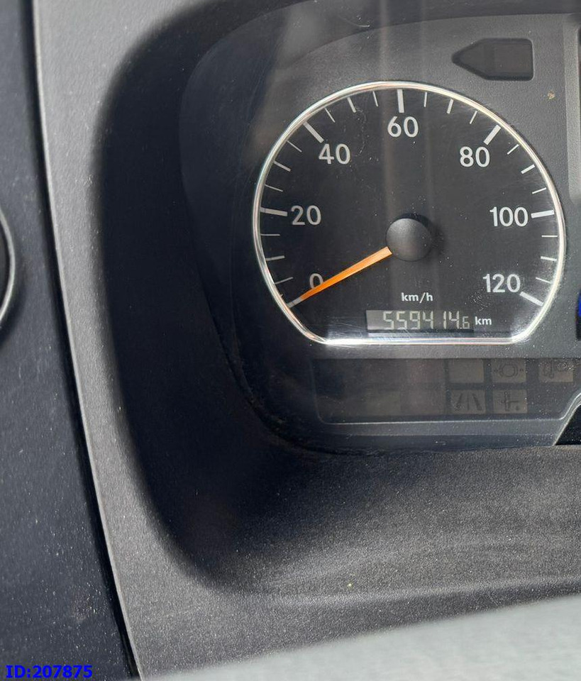 Camião isotérmico MERCEDES-BENZ Axor 1829 - Euro5 - Manual: foto 13 Camião isotérmico MERCEDES-BENZ Axor 1829 - Euro5 - Manual: foto 13