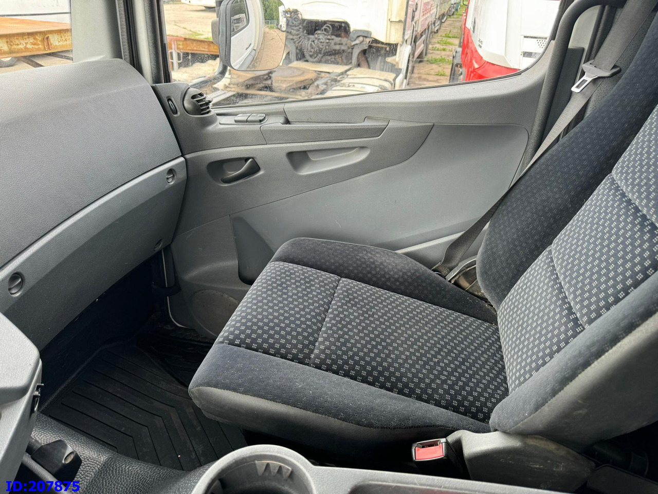 Camião isotérmico MERCEDES-BENZ Axor 1829 - Euro5 - Manual: foto 19 Camião isotérmico MERCEDES-BENZ Axor 1829 - Euro5 - Manual: foto 19