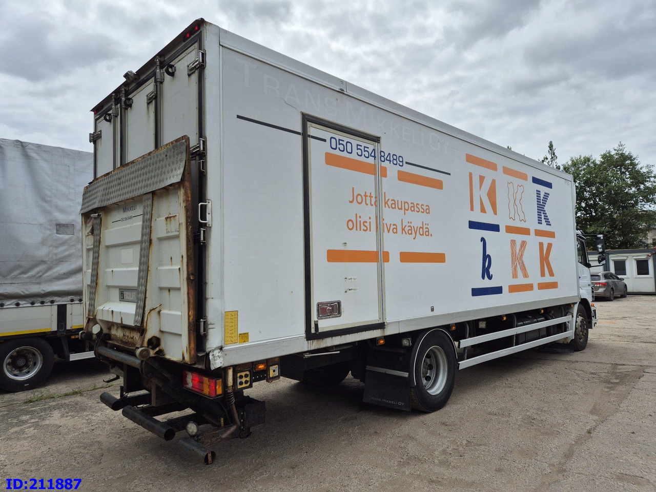 MERCEDES-BENZ Axor 1833 - Manual - Camião frigorífico: foto 5 MERCEDES-BENZ Axor 1833 - Manual - Camião frigorífico: foto 5