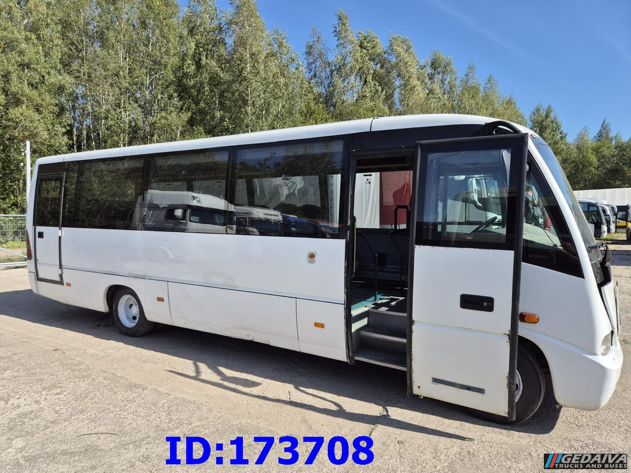 MERCEDES-BENZ Medio 30 Seat - Autocarro: foto 5 MERCEDES-BENZ Medio 30 Seat - Autocarro: foto 5