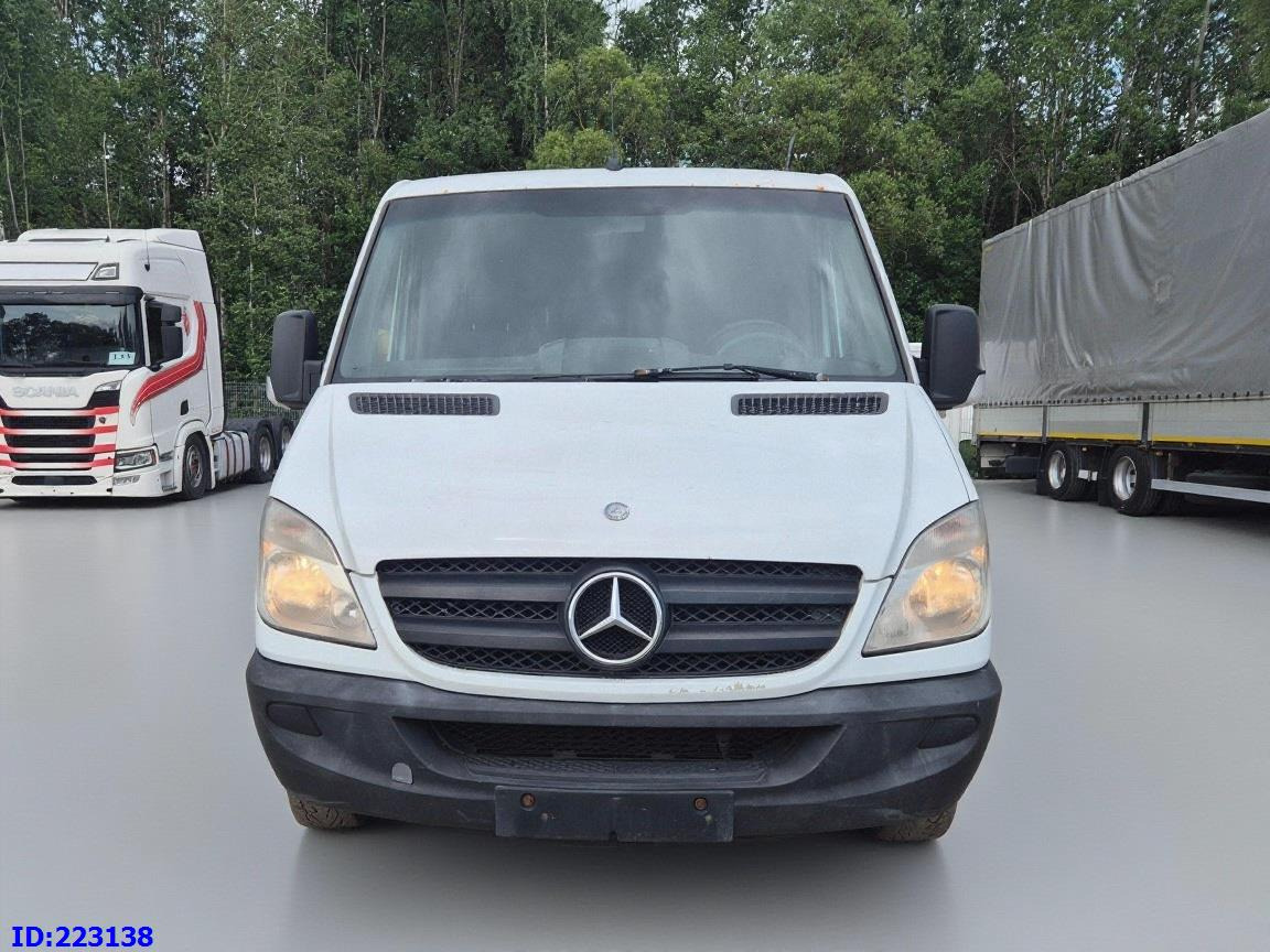 MERCEDES-BENZ Sprinter 213 - Euro5 - Minibus, Furgão de passageiros: foto 2 MERCEDES-BENZ Sprinter 213 - Euro5 - Minibus, Furgão de passageiros: foto 2