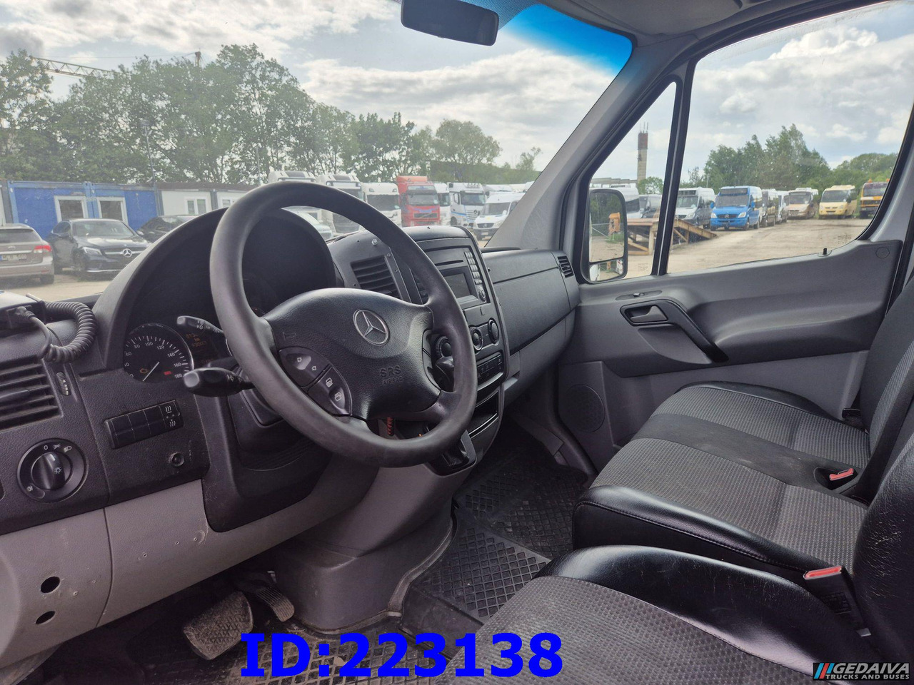 Autocarro MERCEDES-BENZ Sprinter 213 - Euro5: foto 8
