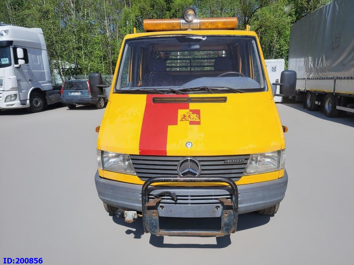 MERCEDES-BENZ Sprinter 408D - 5 Seater - Camião de caixa aberta/ Plataforma: foto 2 MERCEDES-BENZ Sprinter 408D - 5 Seater - Camião de caixa aberta/ Plataforma: foto 2