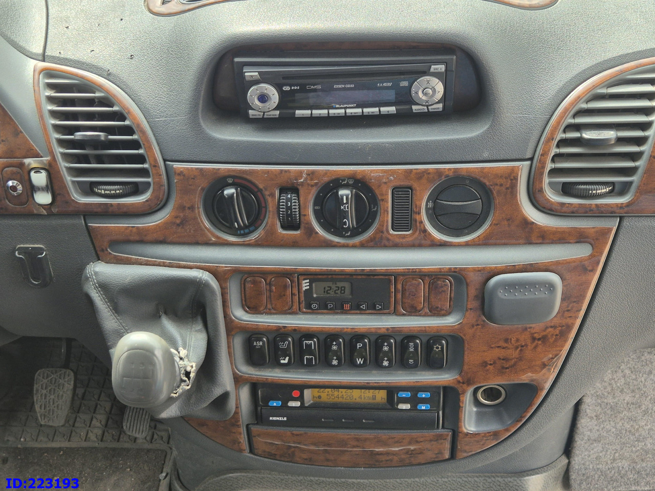 Minibus, Furgão de passageiros MERCEDES-BENZ Sprinter 416 VIP AC 17-seater: foto 13