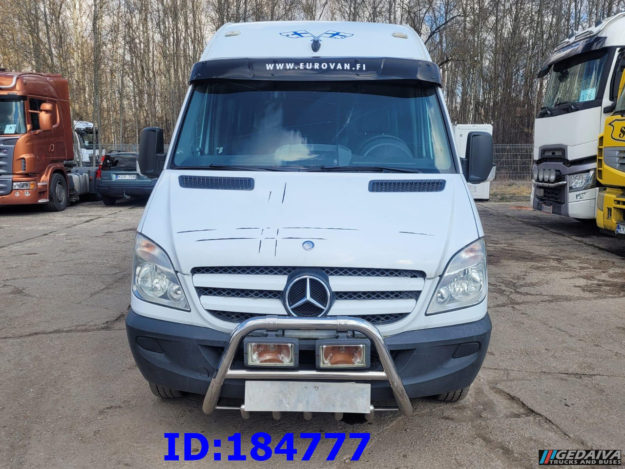 MERCEDES-BENZ Sprinter 515 Transfer 20-seater - Autocarro: foto 2 MERCEDES-BENZ Sprinter 515 Transfer 20-seater - Autocarro: foto 2