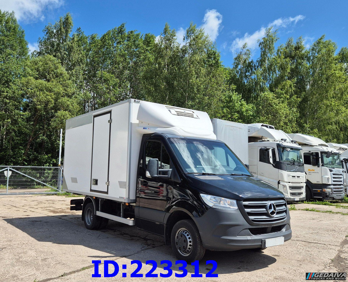 MERCEDES-BENZ Sprinter 516 + Thermo King V-200 MAX - Carrinha frigorífica: foto 3 MERCEDES-BENZ Sprinter 516 + Thermo King V-200 MAX - Carrinha frigorífica: foto 3
