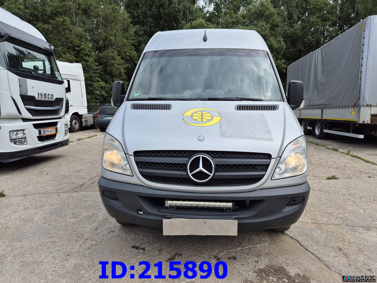 MERCEDES-BENZ Sprinter 518 20-seats - Autocarro: foto 2 MERCEDES-BENZ Sprinter 518 20-seats - Autocarro: foto 2