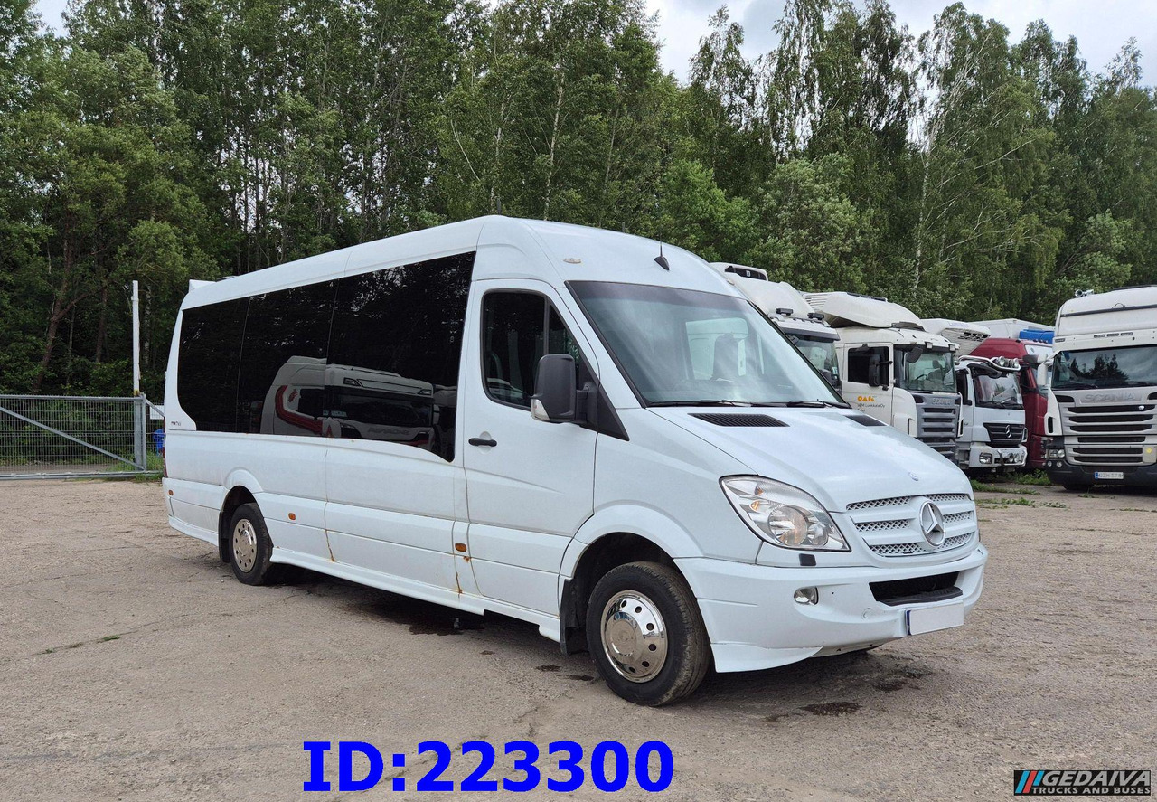 MERCEDES-BENZ Sprinter 518 VIP - 17 Seater - Autocarro: foto 4 MERCEDES-BENZ Sprinter 518 VIP - 17 Seater - Autocarro: foto 4