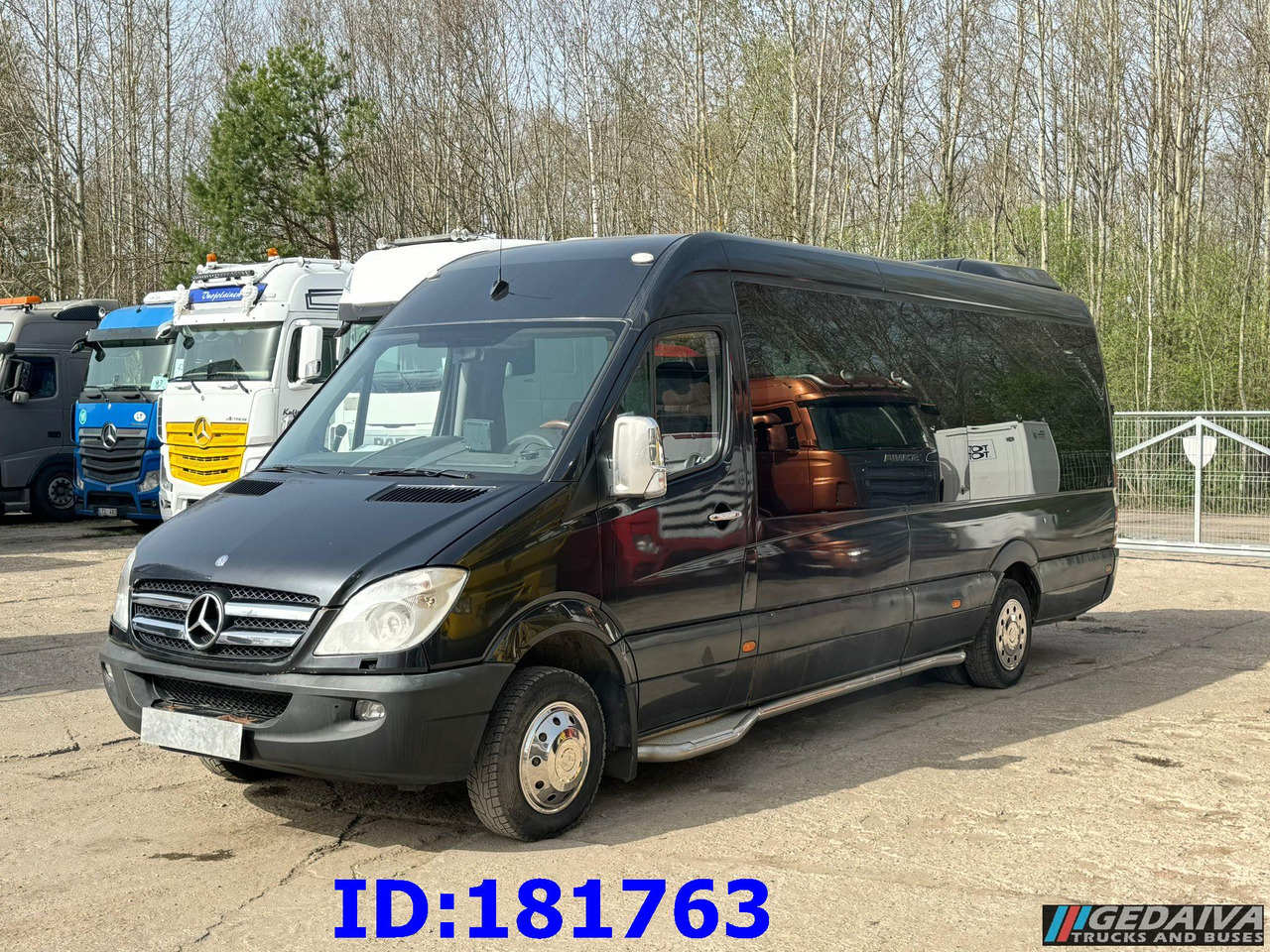 MERCEDES-BENZ Sprinter 518 - VIP - 17 Seater - Autocarro: foto 1 MERCEDES-BENZ Sprinter 518 - VIP - 17 Seater - Autocarro: foto 1