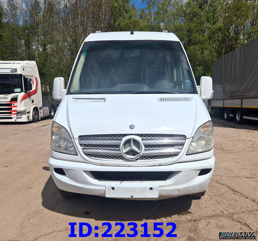 MERCEDES-BENZ Sprinter 518-VIP- 17 places - Autocarro: foto 2 MERCEDES-BENZ Sprinter 518-VIP- 17 places - Autocarro: foto 2