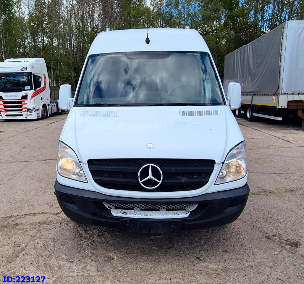 MERCEDES-BENZ Sprinter 518 - VIP -19 Seater - Minibus, Furgão de passageiros: foto 2 MERCEDES-BENZ Sprinter 518 - VIP -19 Seater - Minibus, Furgão de passageiros: foto 2