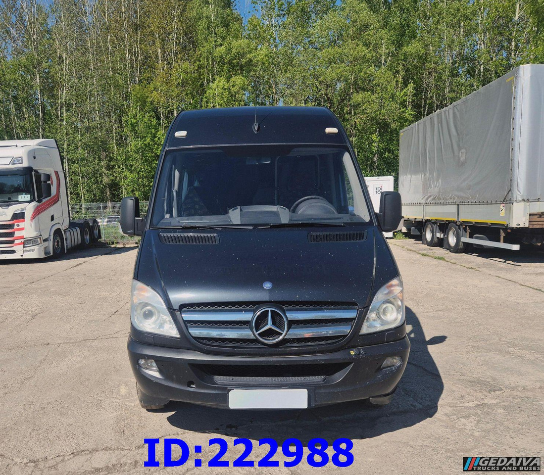 MERCEDES-BENZ Sprinter 519 VIP - 17 Seater - Autocarro: foto 2 MERCEDES-BENZ Sprinter 519 VIP - 17 Seater - Autocarro: foto 2