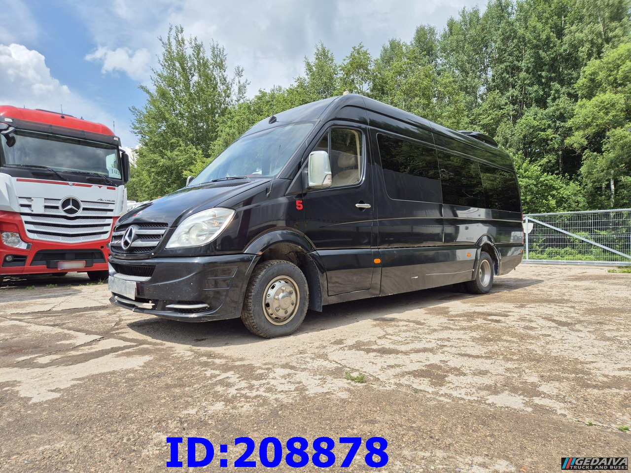 MERCEDES-BENZ Sprinter 519 -VIP- 17 places - Autocarro: foto 1 MERCEDES-BENZ Sprinter 519 -VIP- 17 places - Autocarro: foto 1