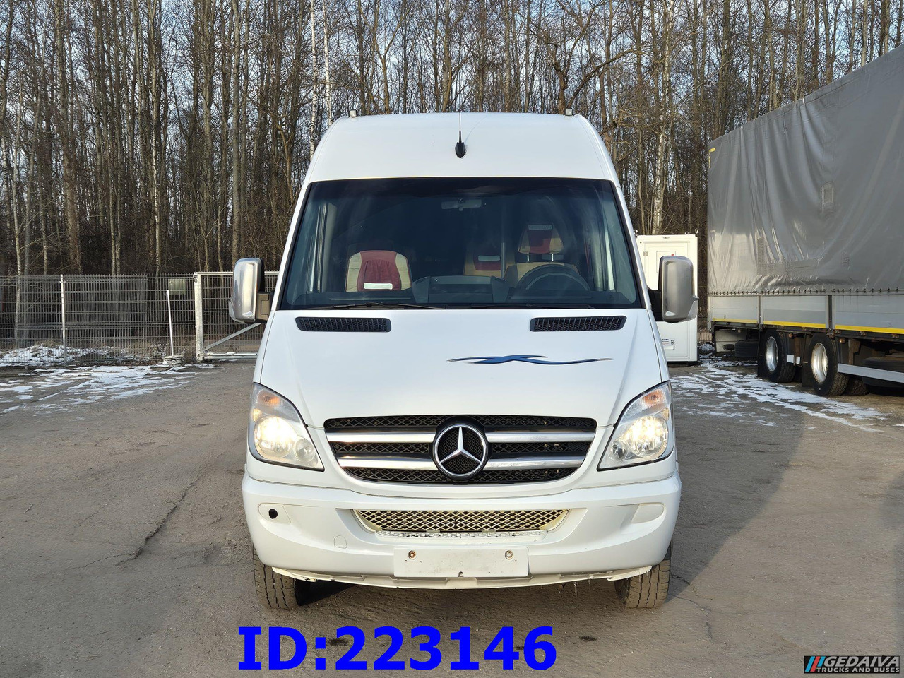 MERCEDES-BENZ Sprinter 519 VIP - 21Place -Euro 5 - Autocarro: foto 2 MERCEDES-BENZ Sprinter 519 VIP - 21Place -Euro 5 - Autocarro: foto 2