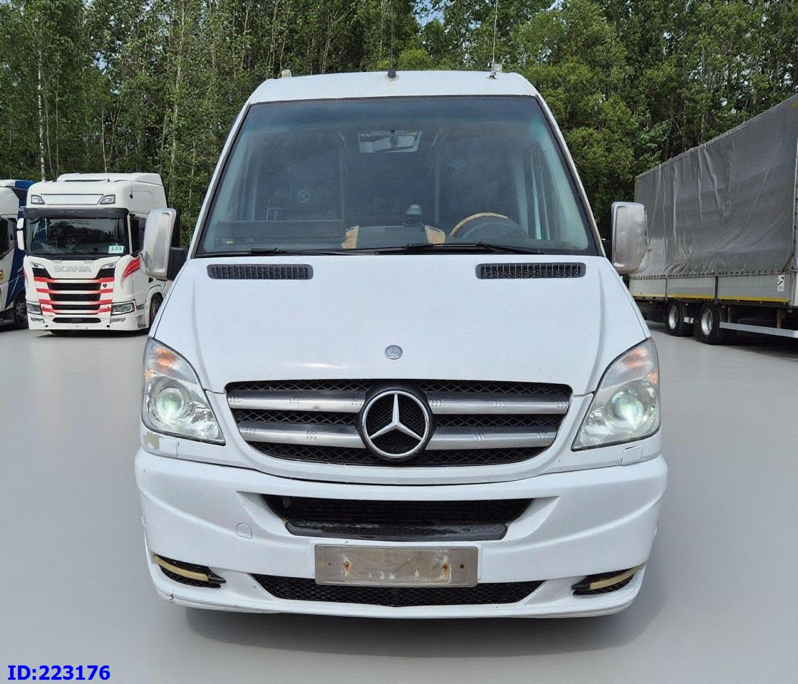 MERCEDES-BENZ Sprinter 519 VIP Luxury - Minibus, Furgão de passageiros: foto 2 MERCEDES-BENZ Sprinter 519 VIP Luxury - Minibus, Furgão de passageiros: foto 2