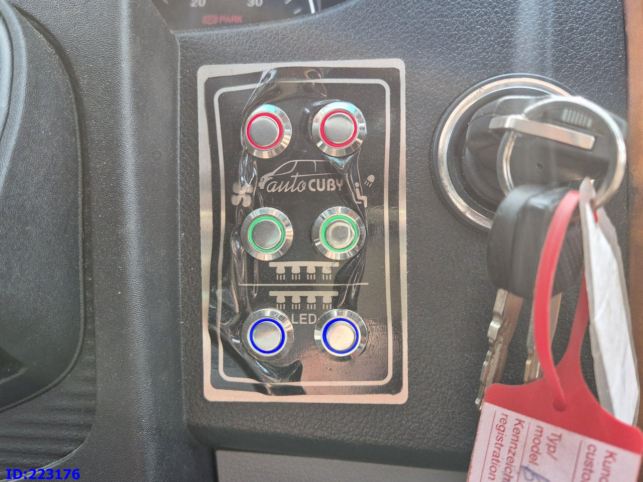 Minibus, Furgão de passageiros MERCEDES-BENZ Sprinter 519 VIP Luxury: foto 11