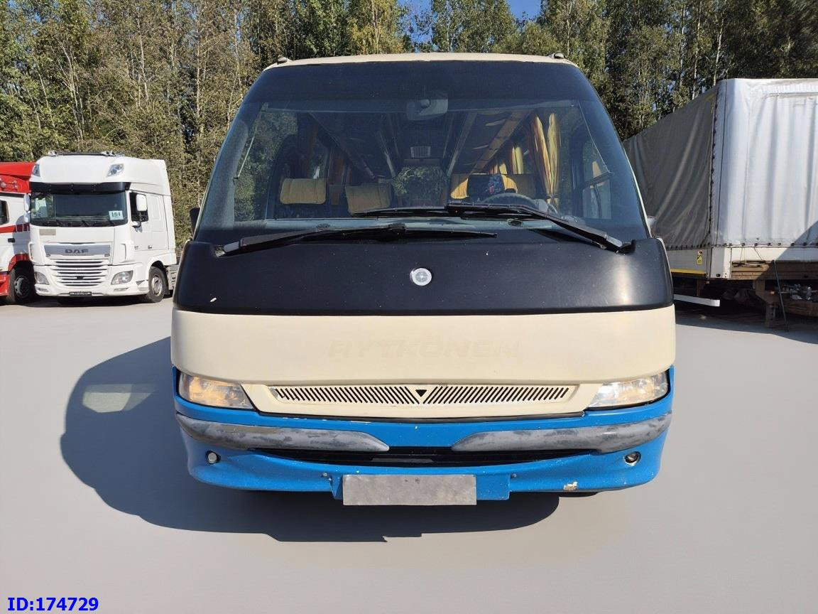 MERCEDES-BENZ Vario 815 26-Seater - Minibus, Autocarro: foto 2 MERCEDES-BENZ Vario 815 26-Seater - Minibus, Autocarro: foto 2
