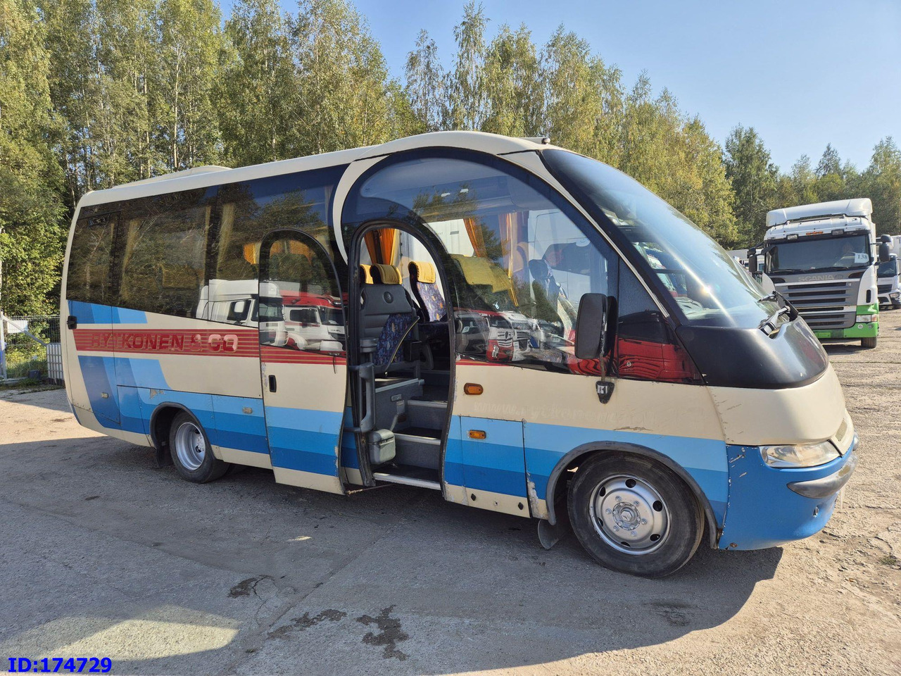 MERCEDES-BENZ Vario 815 26-Seater - Minibus, Autocarro: foto 4 MERCEDES-BENZ Vario 815 26-Seater - Minibus, Autocarro: foto 4