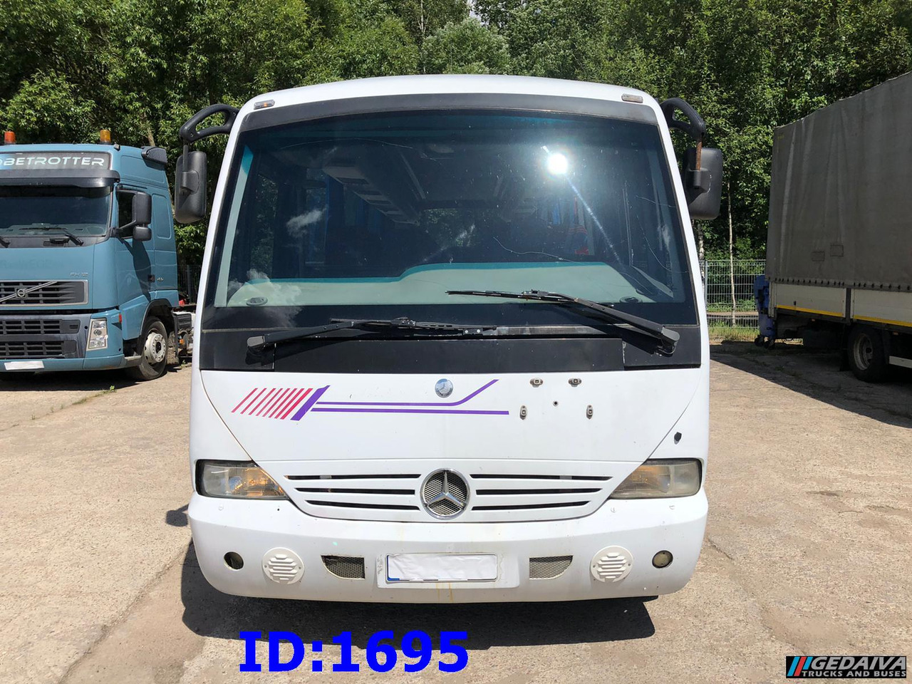 MERCEDES-BENZ Vario Medio 815 30-Seater - Autocarro: foto 2 MERCEDES-BENZ Vario Medio 815 30-Seater - Autocarro: foto 2